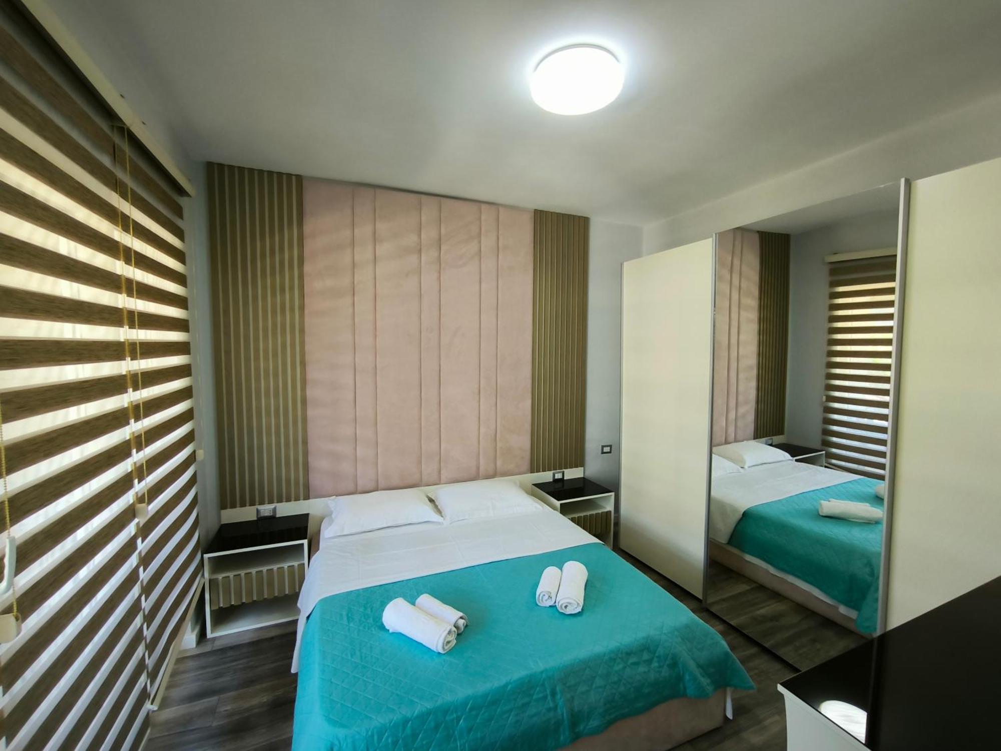 Artemis Beach House Vlorë Buitenkant foto