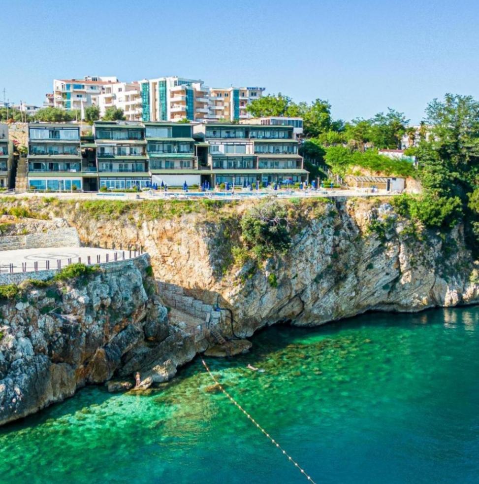 Artemis Beach House Vlorë Buitenkant foto