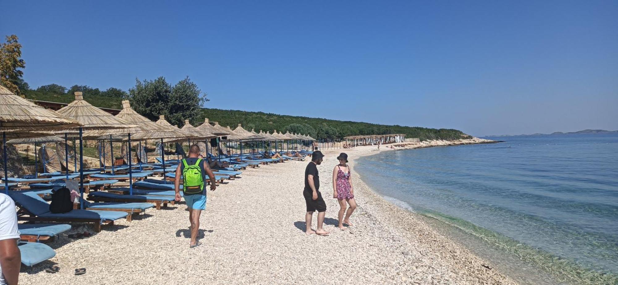 Artemis Beach House Vlorë Buitenkant foto