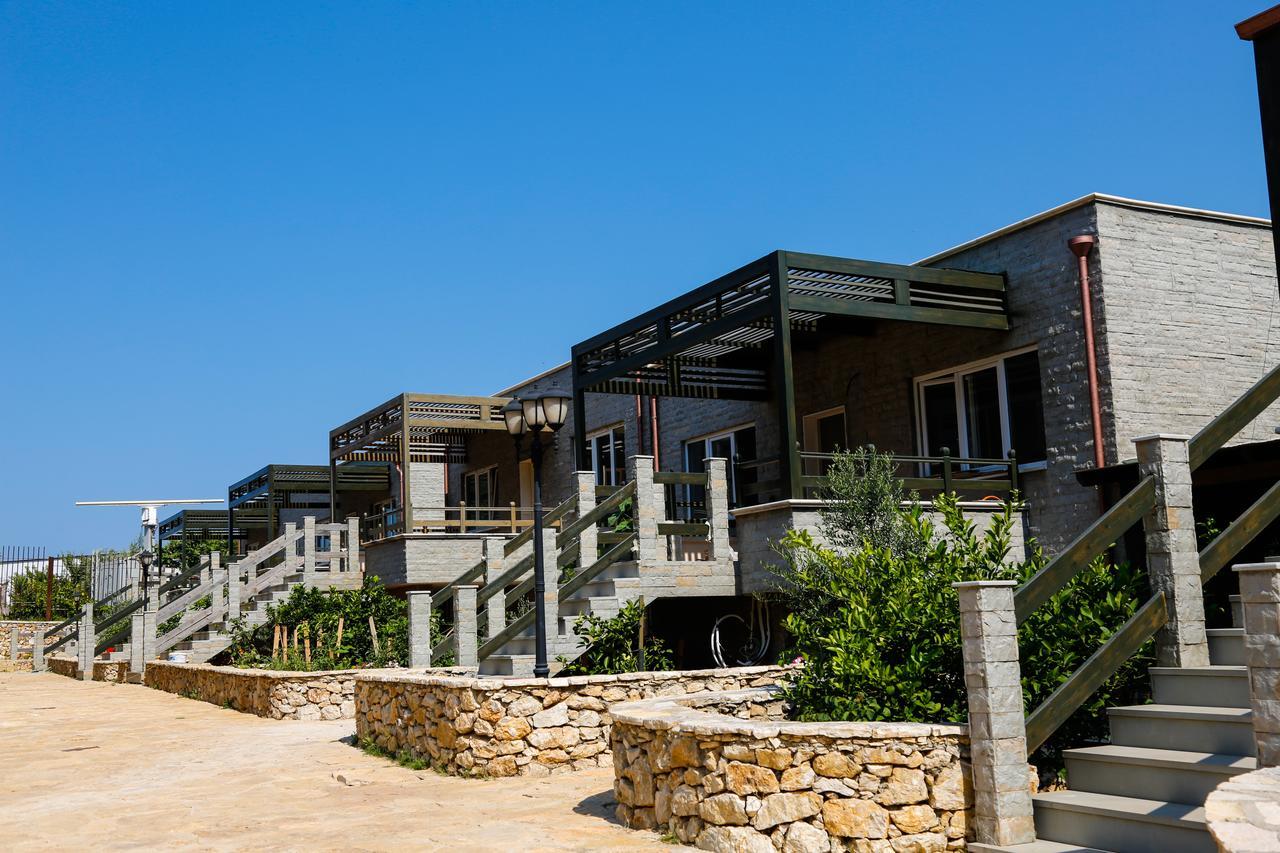 Artemis Beach House Vlorë Buitenkant foto