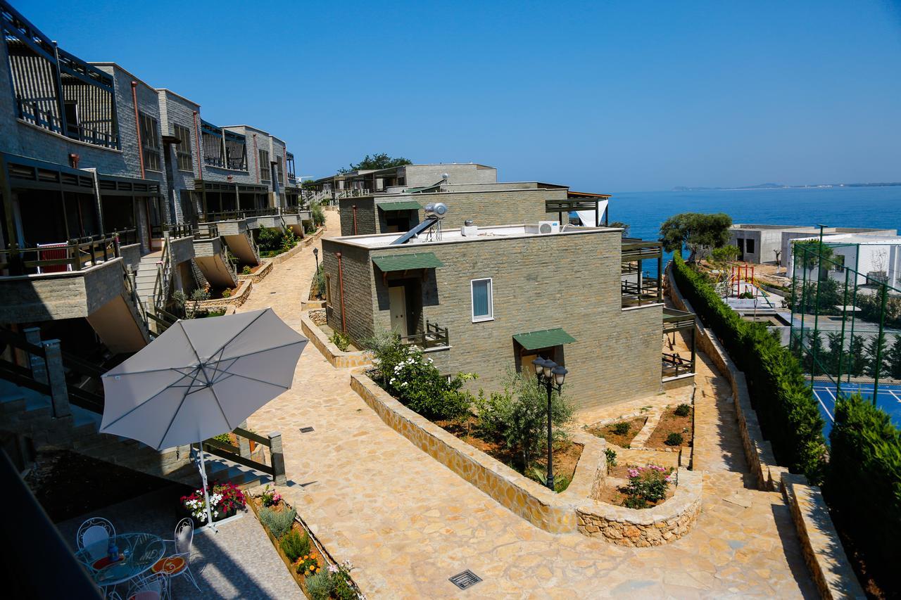Artemis Beach House Vlorë Buitenkant foto